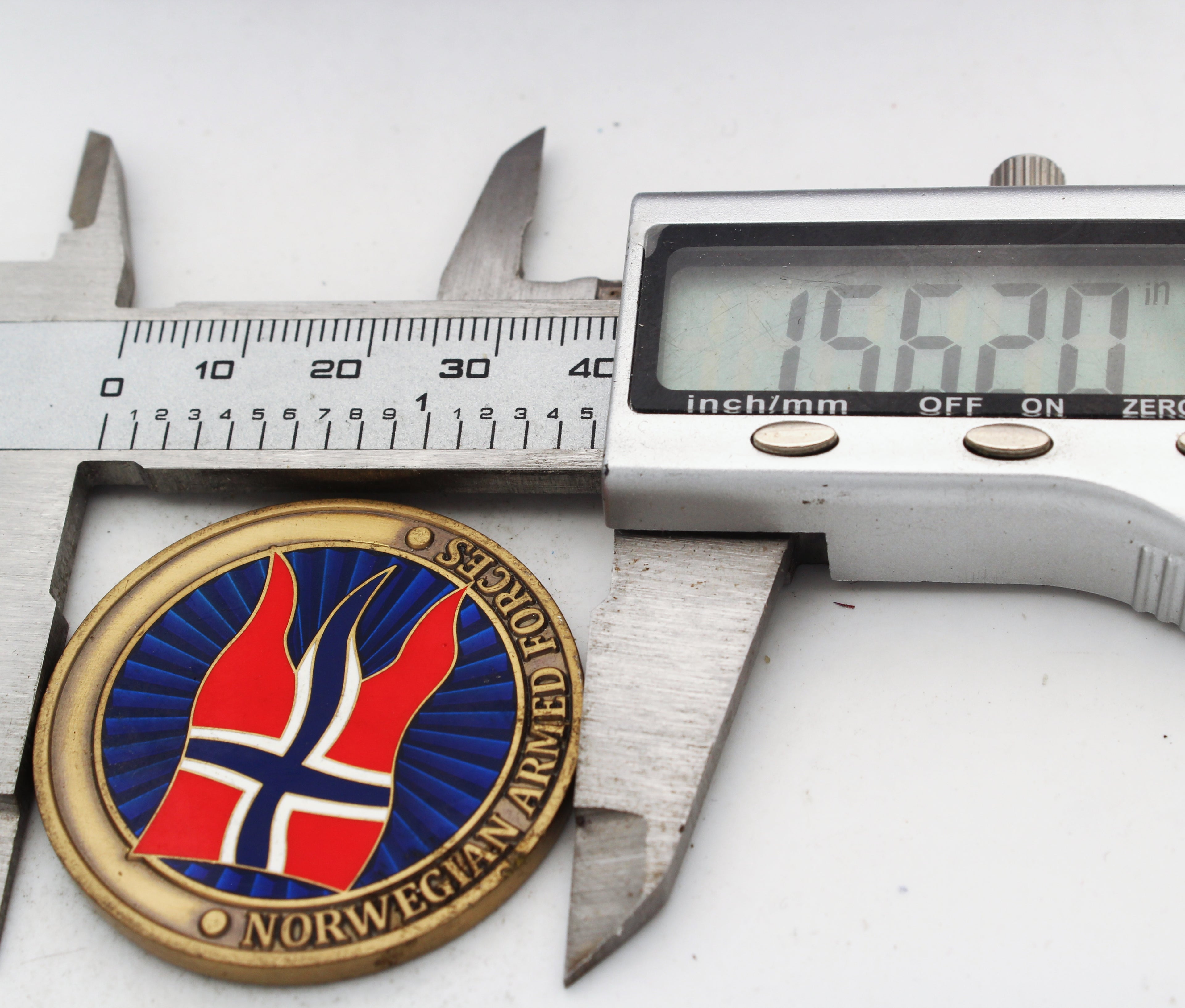 Royal Norwegian Navy Viking Longship Challenge Coin – Norwegian Armed Forces Collectible Pre-owned