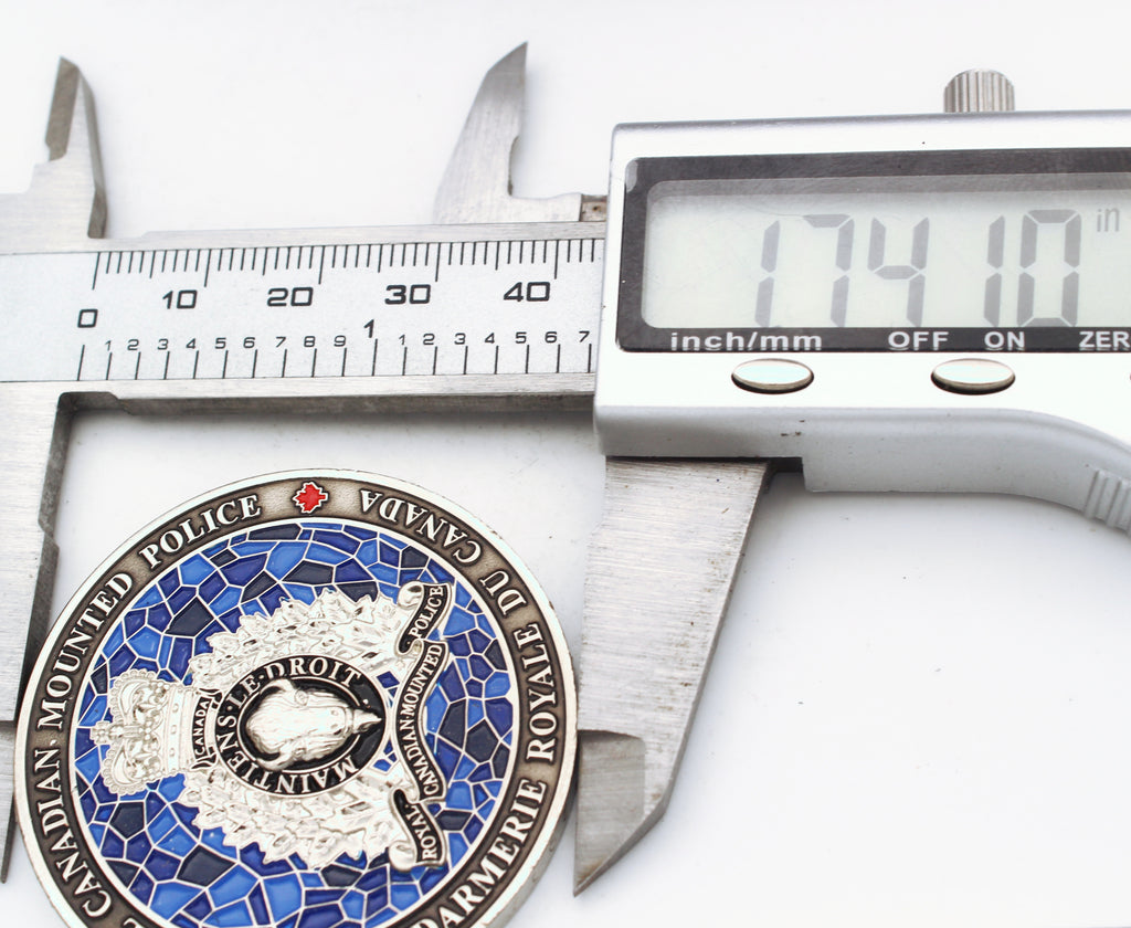 RCMP Royal Canadian Mounted Police Justice Truth Valor Challenge Coin 1.75" - Pre-Owned