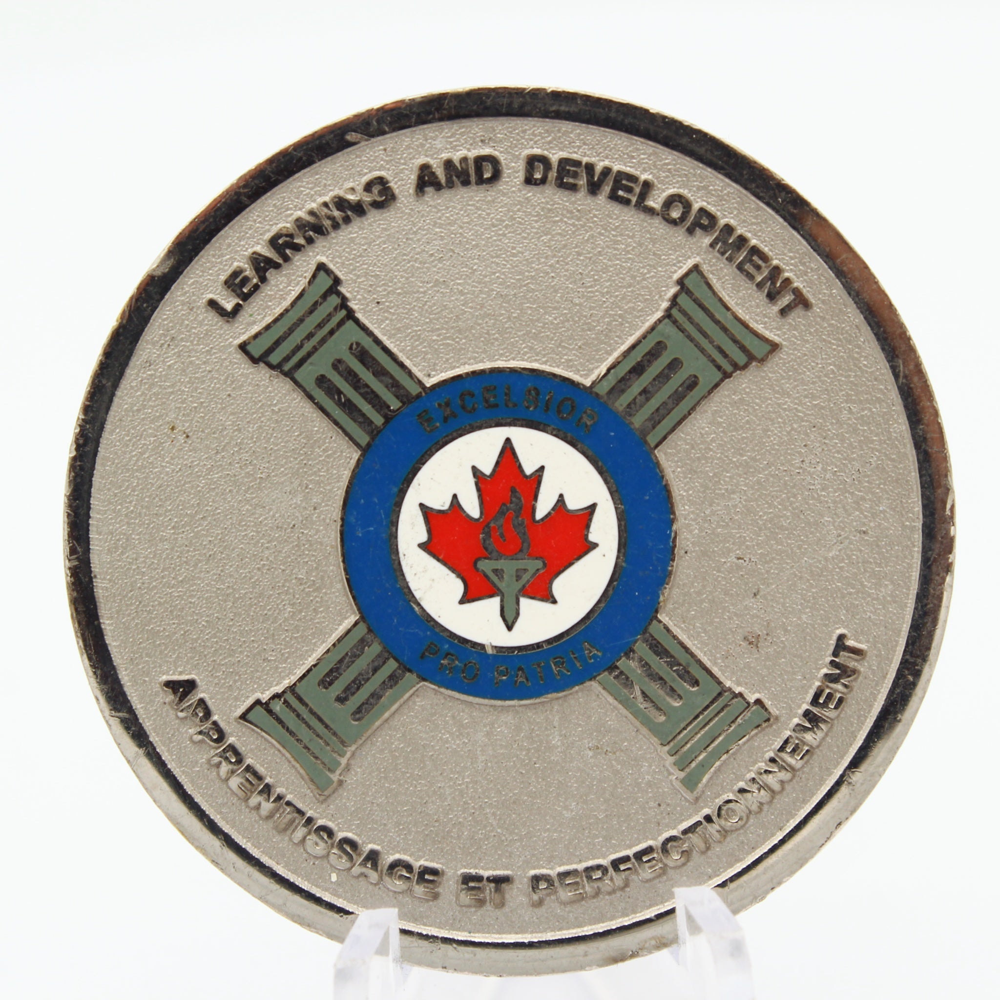 CSIS Canadian Security Intelligence Service Challenge Coin 1.75" | Learning & Development - Pre-Owned
