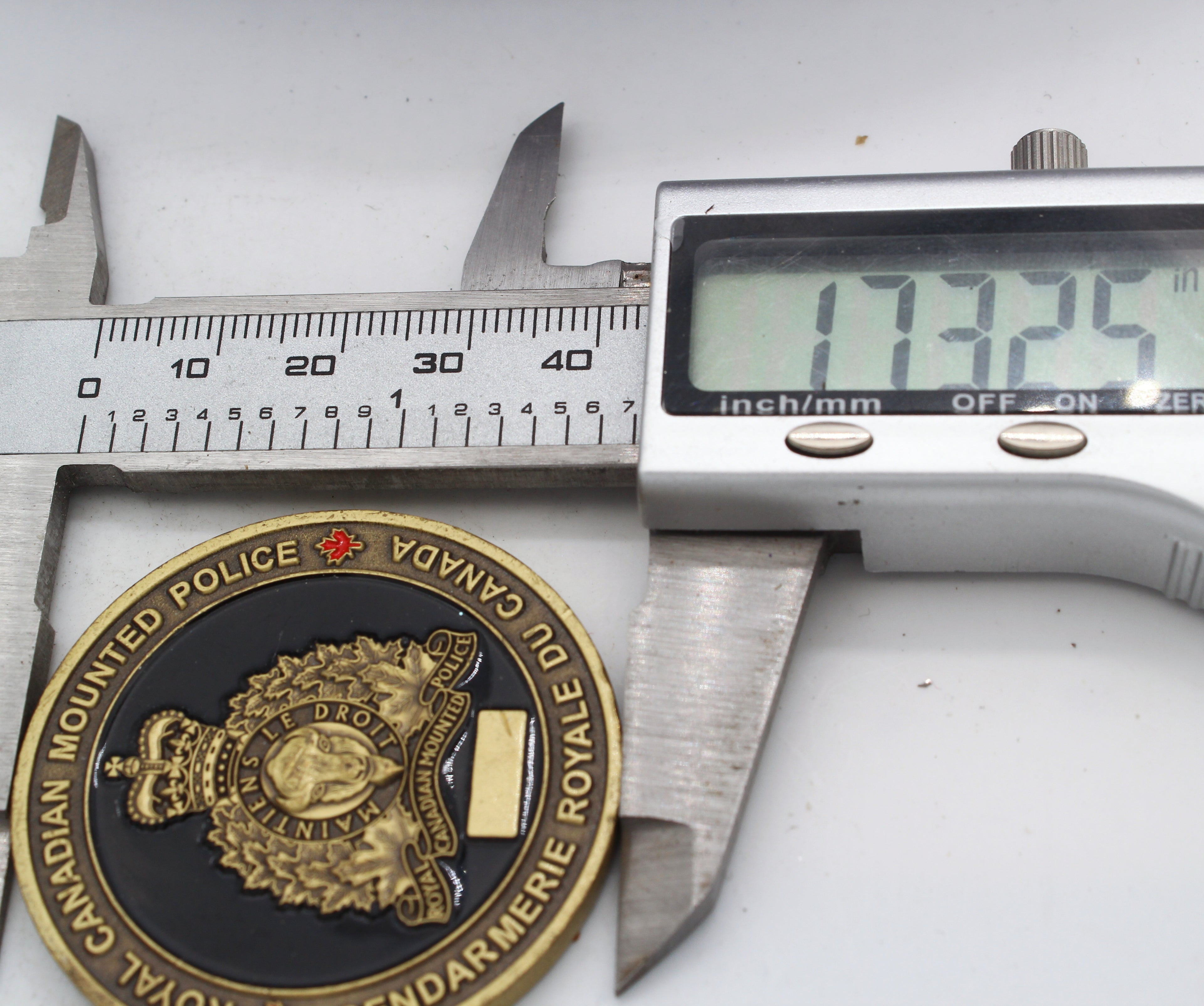 Royal Canadian Mounted Police Communications Challenge Coin 1.75″ - Pre-Owned