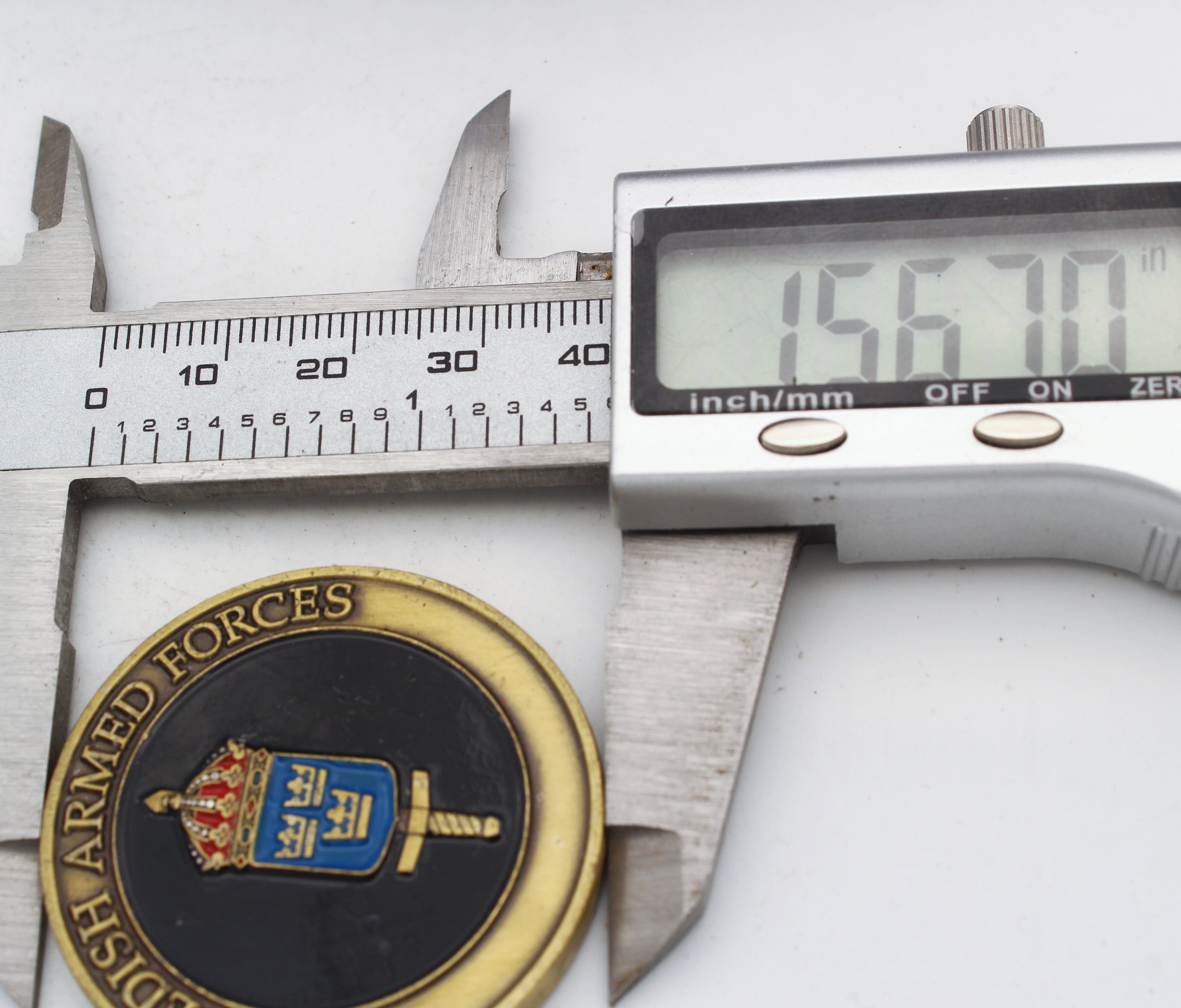 Swedish Armed Forces Defence Attach Commemorative Challenge Coin 1.55" - Pre-Owned