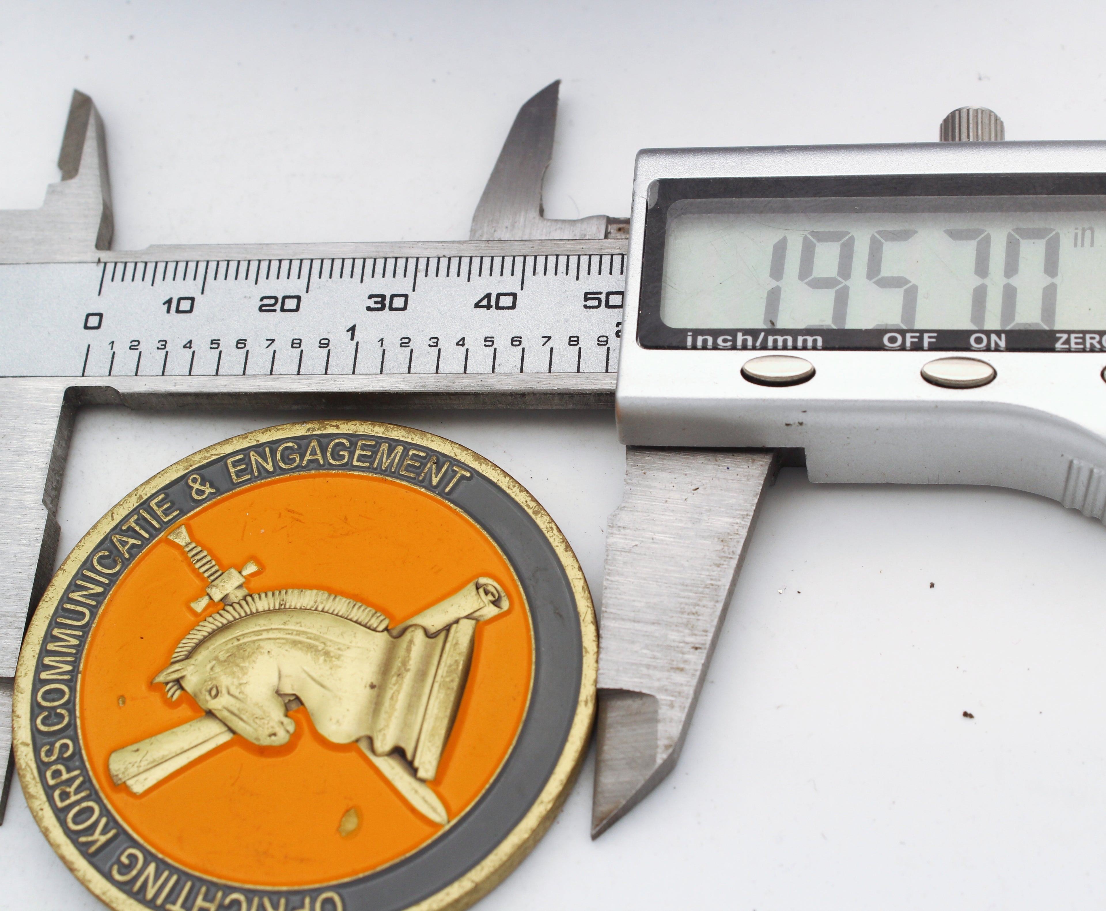 Netherlands Army Information Manoeuvre Corps Challenge Coin 2” Bronze – JE MAINTIENDRAI Pre-Owned