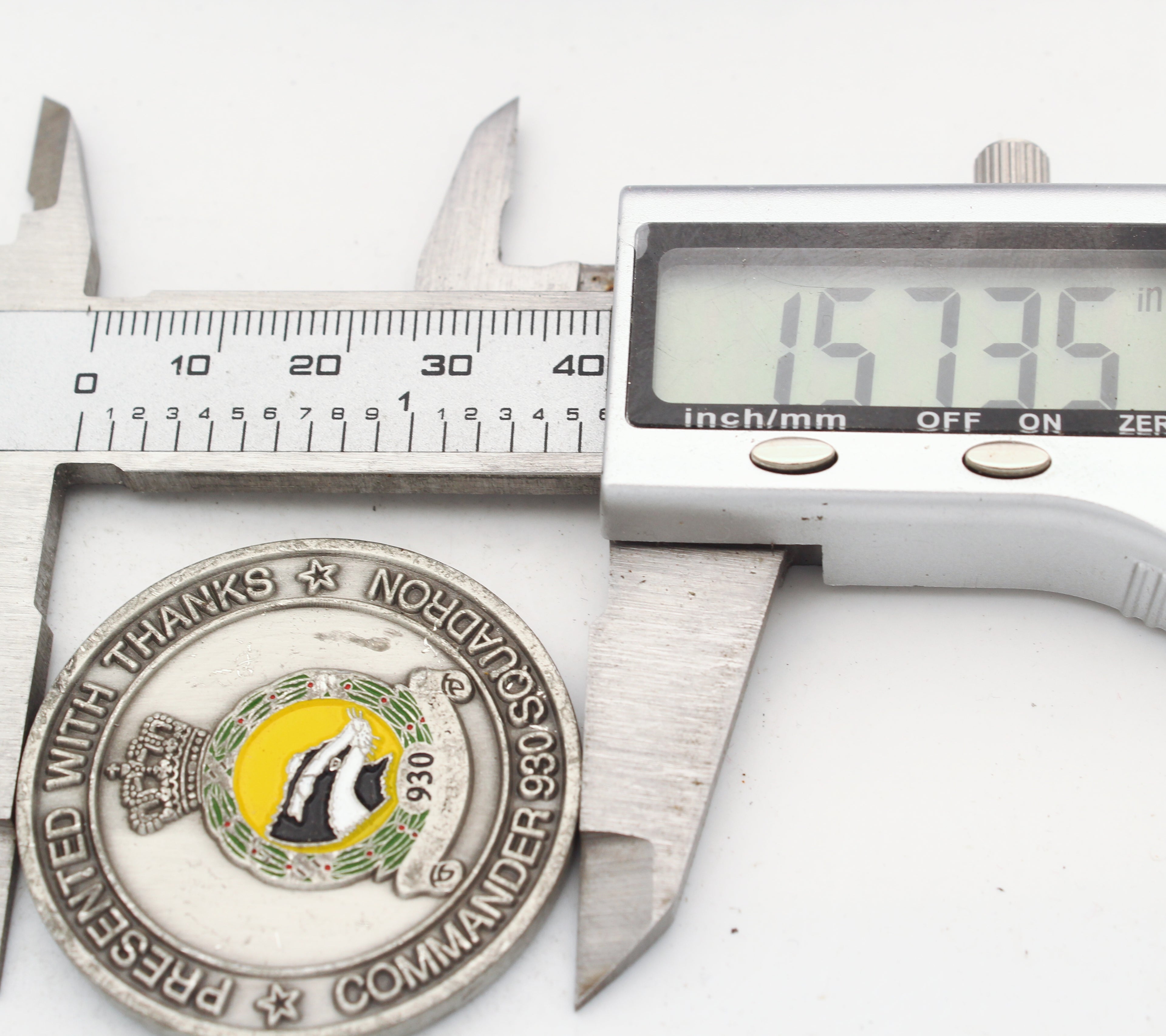 Rare RAF Defenece Helicopter Command Commander 930 Squadron Presented With Thanks Challenge Coin 1.5” Copper Enamel Pre-Owned