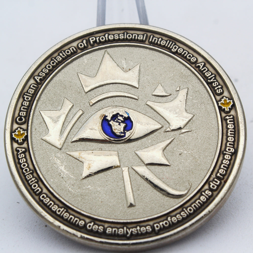 Canadian Association of Professional Intelligence Analysis CAPIA ACAPR Challenge Coin 1.75" Pre-owned