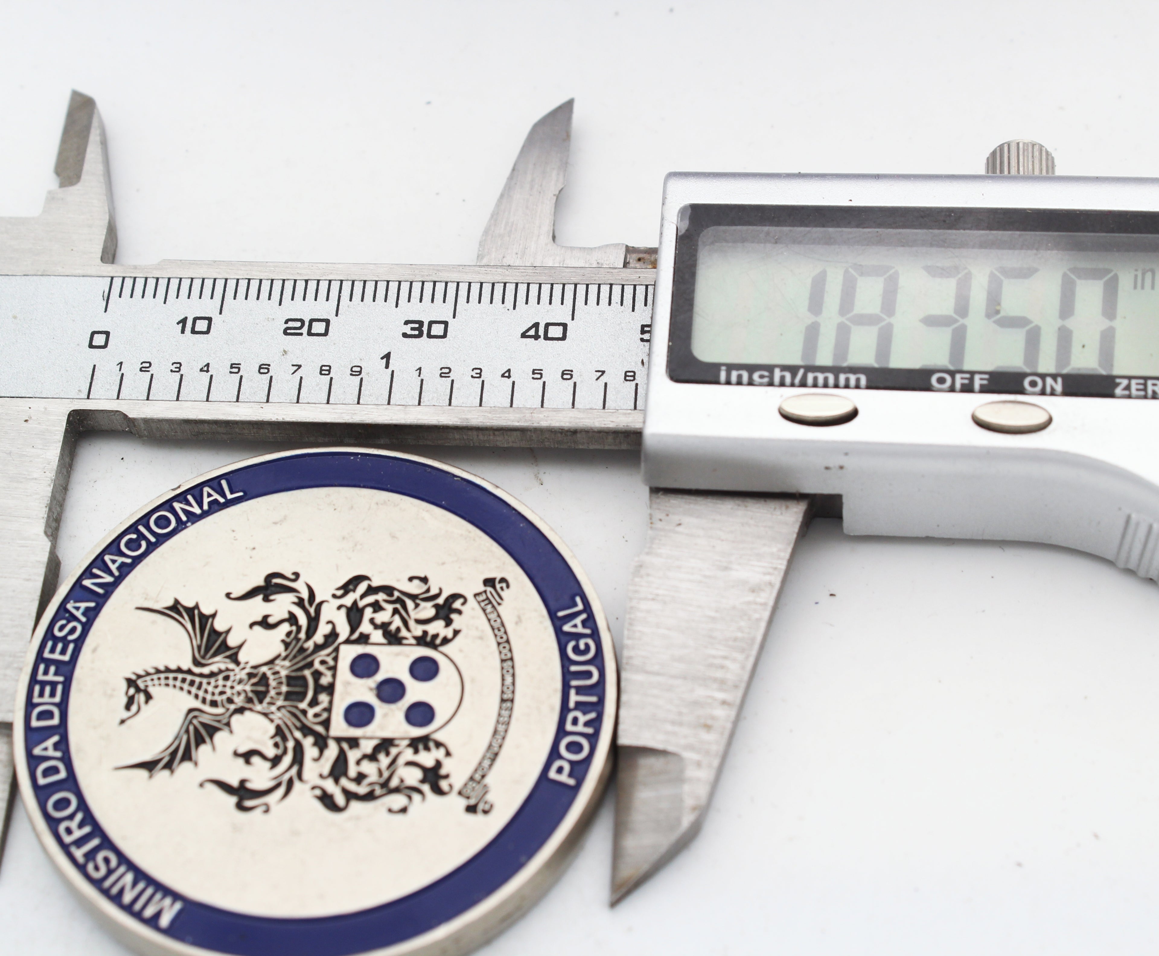 Portugal Ministry of National Defence Challenge Coin 1.85" Brass Pre-owned