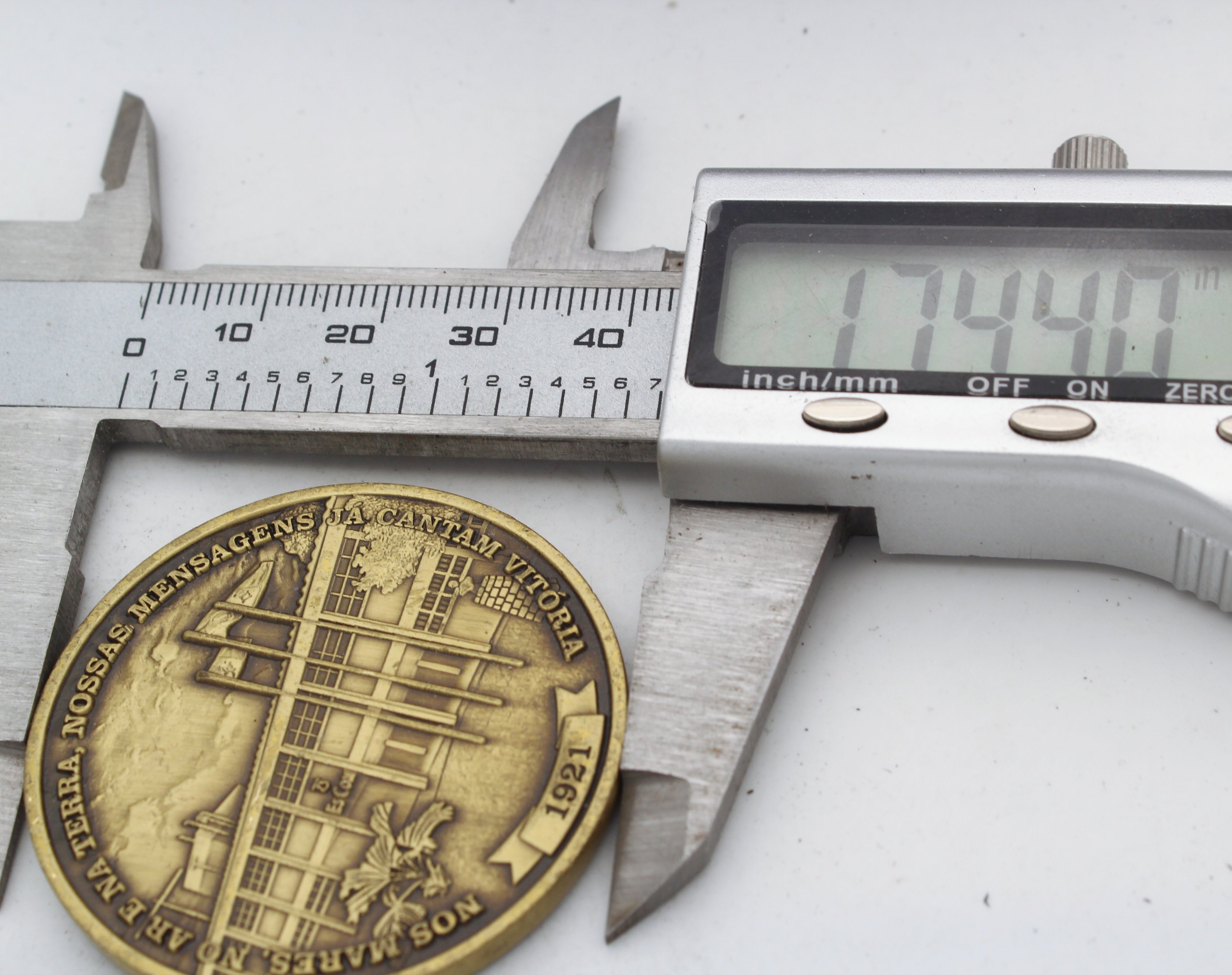 Brazil Army Communications School ES-COM Challenge Coin 1.75" Military Collectible Pre-owned