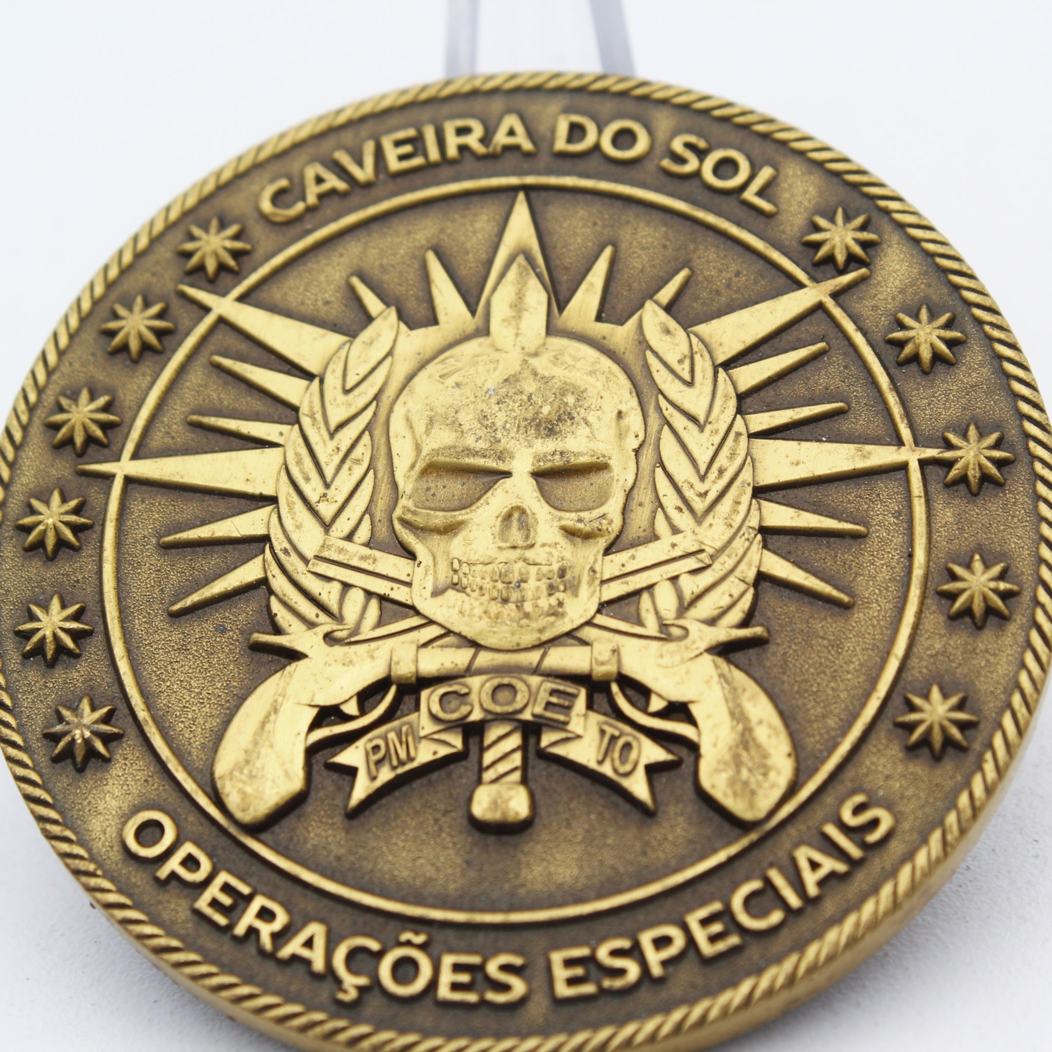 Caveira do Sol Operações Especiais Challenge Coin 2 Inch Brazil Special Police Collectible Pre-owned