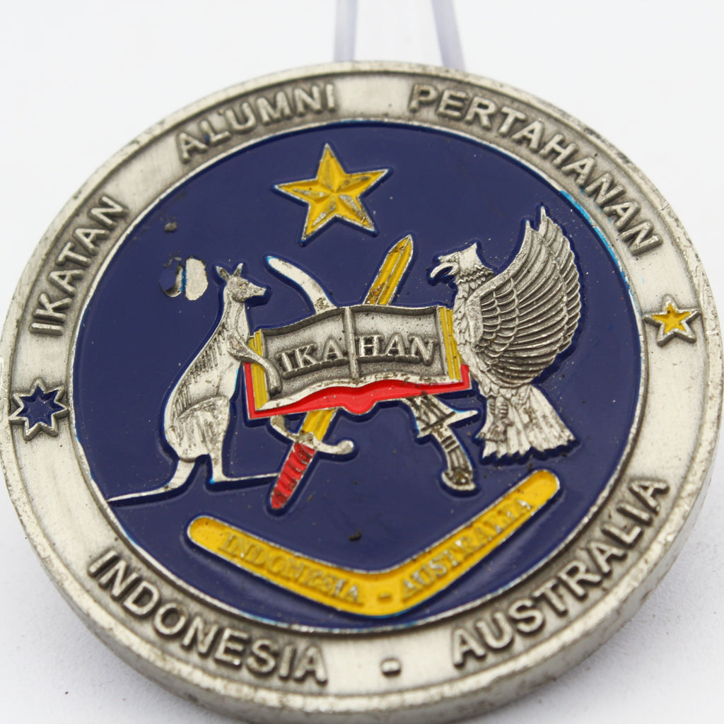 Indonesia Australia Defense Alumni Challenge Coin 2 Inch Military Collectible Pre-owned