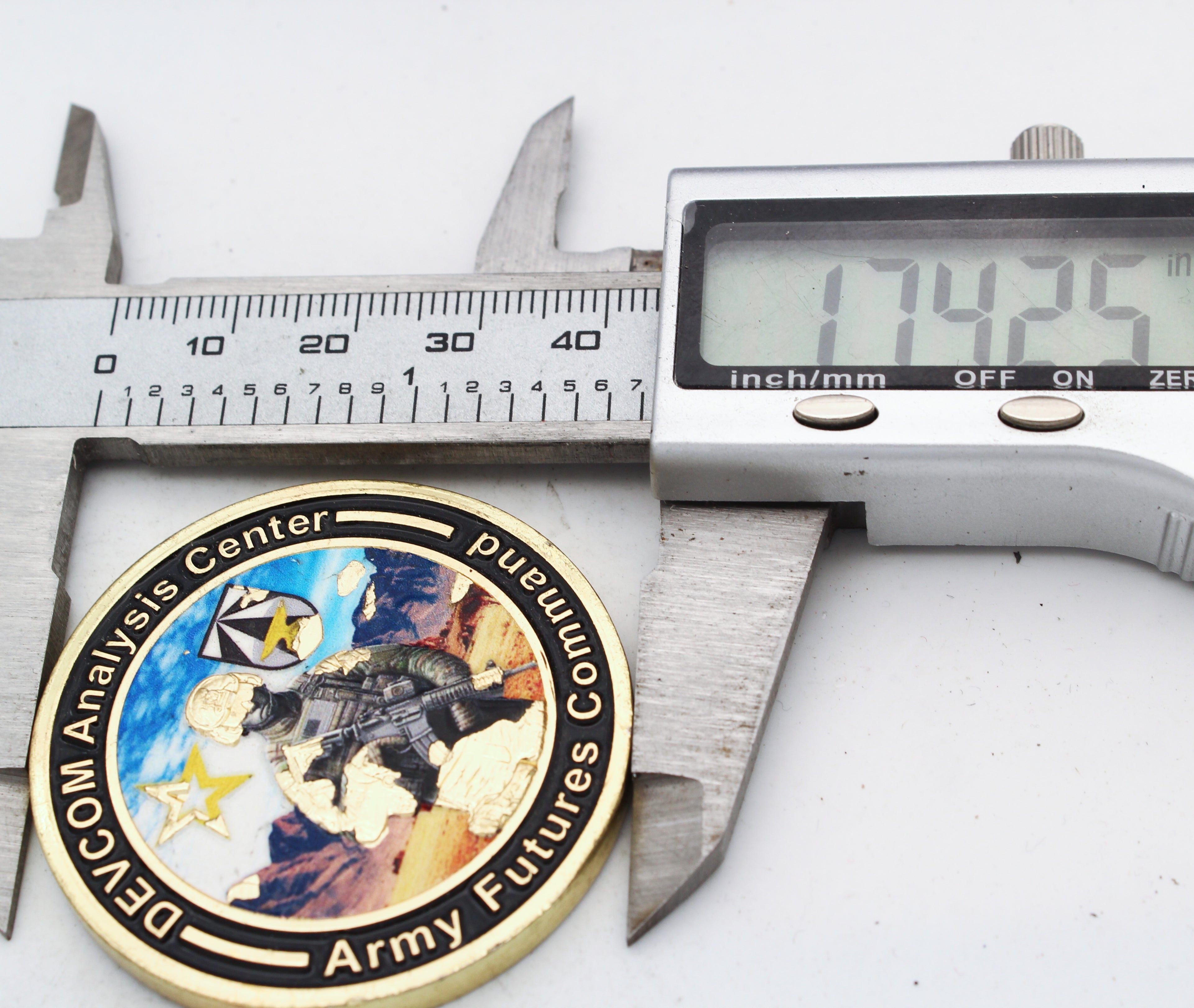 US Army DEVCOM Analysis Center Challenge Coin DAC Army Futures Command 1.75" Pre-owned