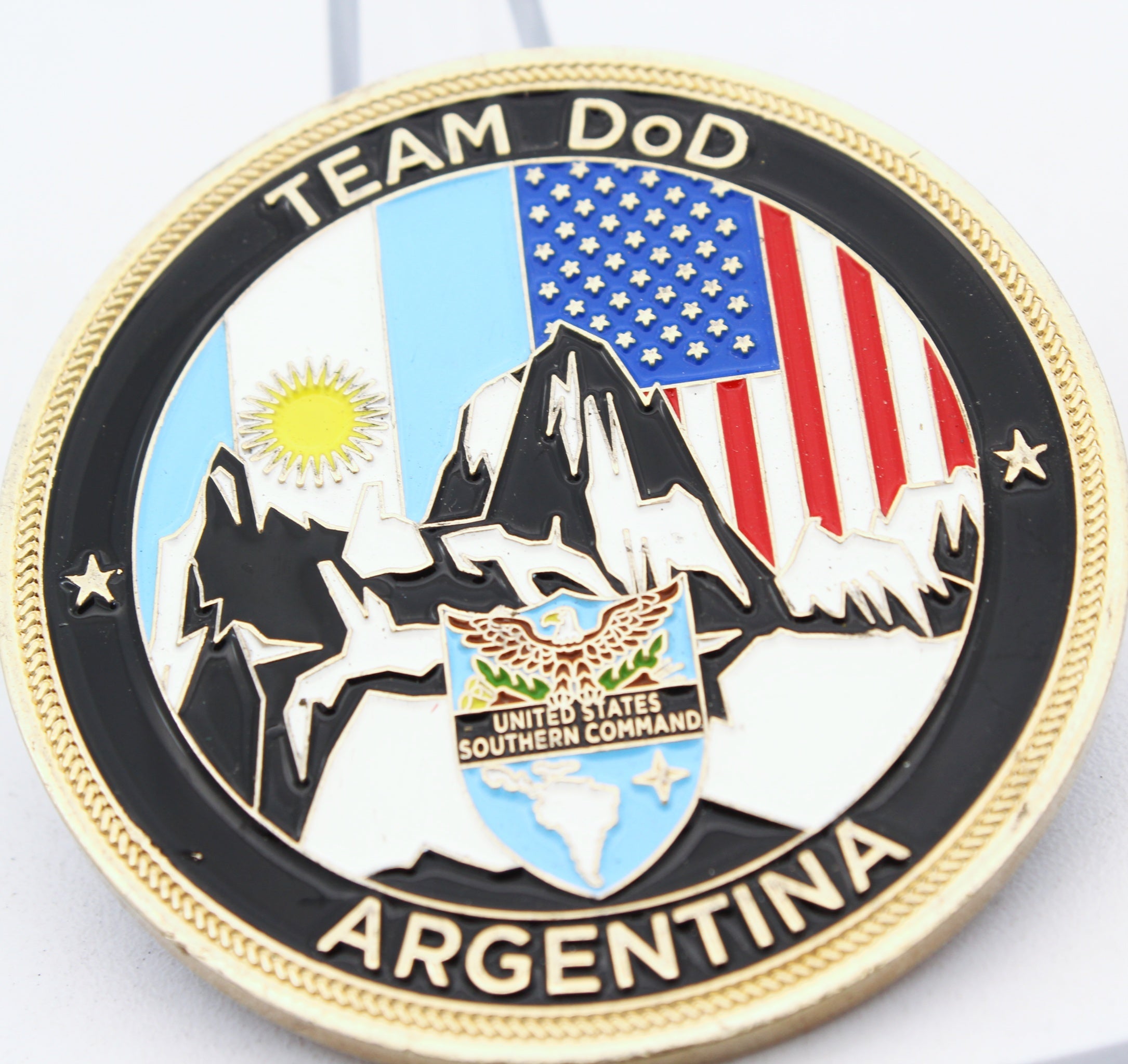 Department of Defense Embassy Argentina Challenge Coin SOUTHCOM Collectible 2“ Pre-owned