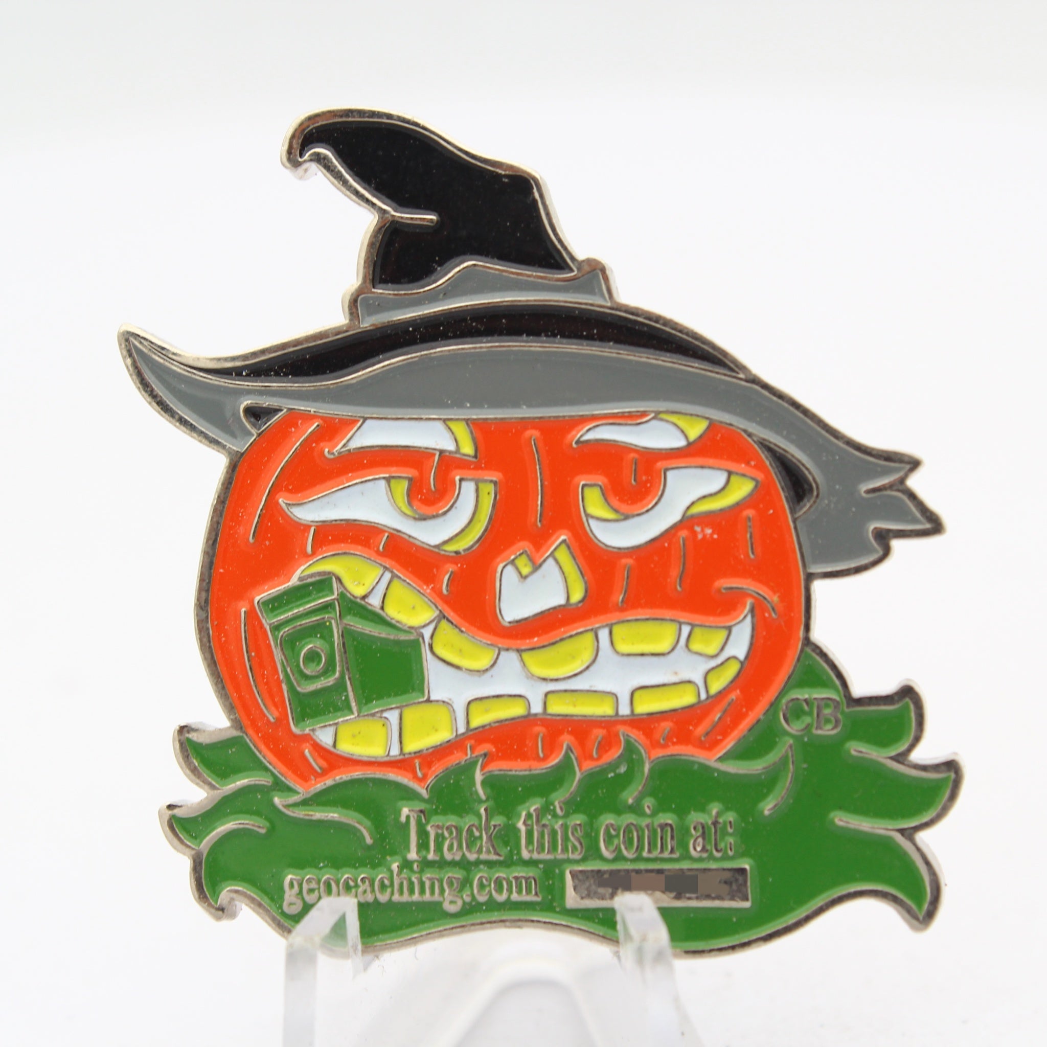 Halloween Witch Pumpkin Geocaching Trackable Challenge Coin 1.65 Inch Pre-owned