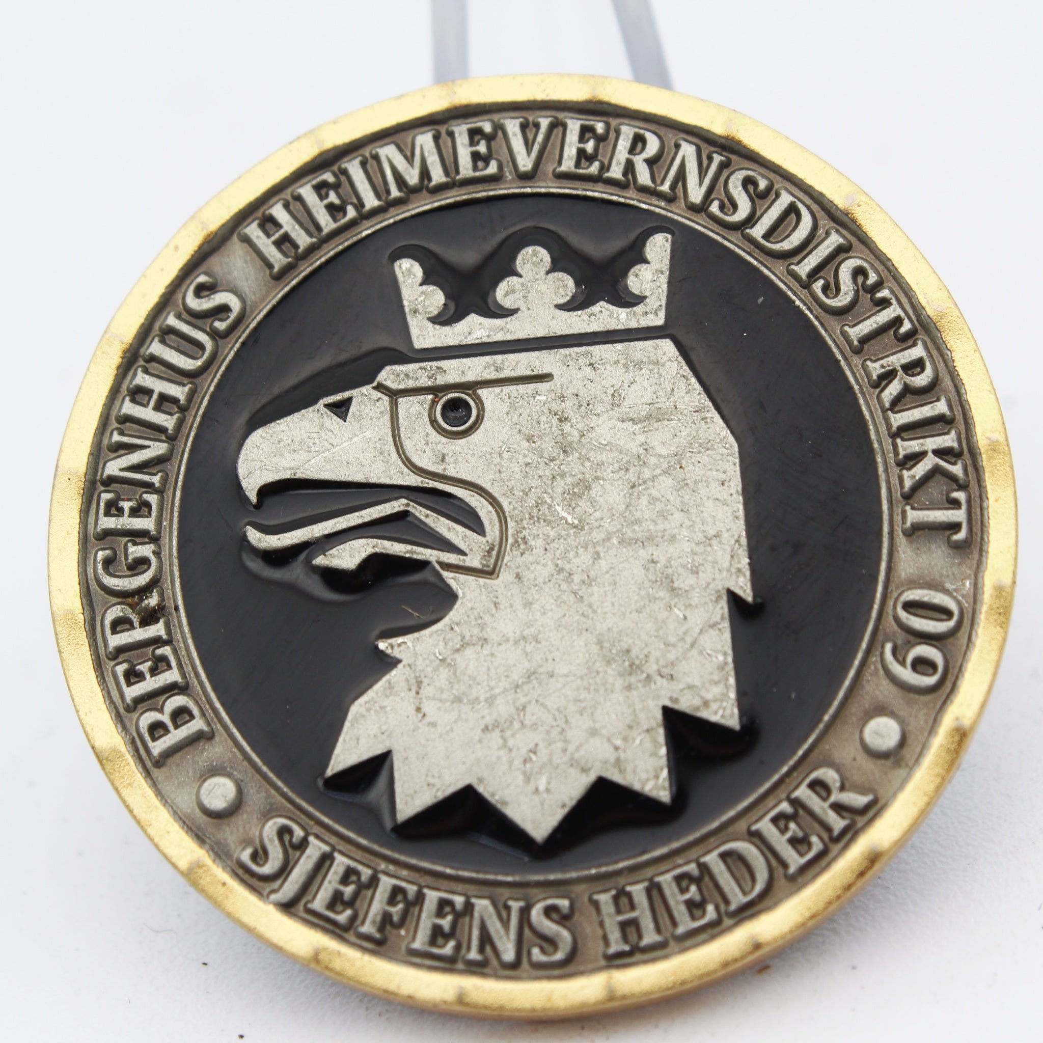 Norway Bergenhus Heimevernsdistrikt 09 Sjefens Heder Challenge Coin 1.5" Pre-owned