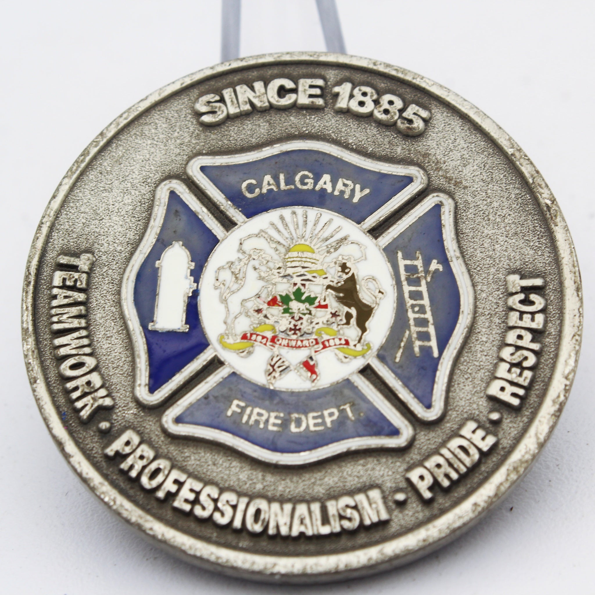 Calgary Fire Department Honouring Our Fallen Challenge Coin – 1.75 Inch Copper Collectible Pre-owned